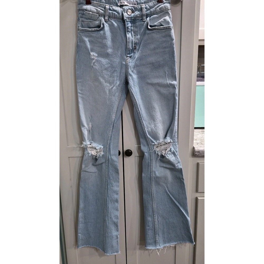 ZAra light wash high rise distressed jeans - 2 - Picture 1 of 6